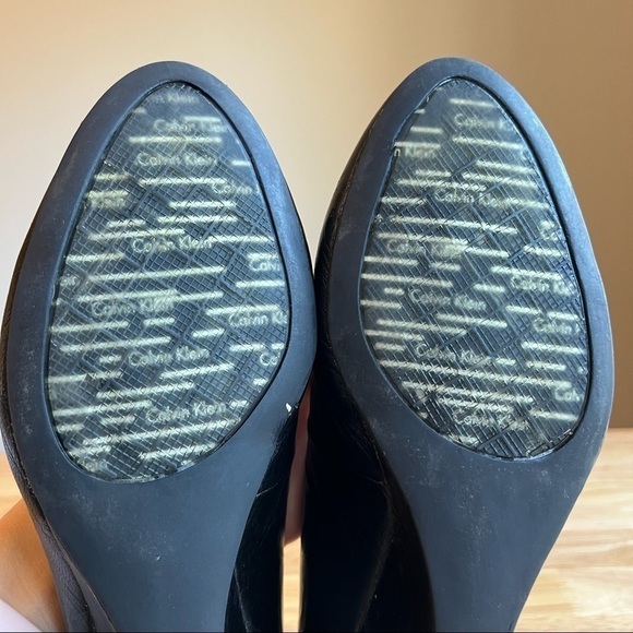 Calvin Klein Yana Black Leather Wedges - size 9.5 - Picture 9 of 12